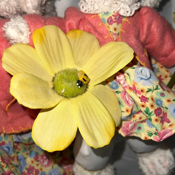 Easter NURSERY BUNNIES Honey Bunnies & Bee Mommy & Baby Rabbit Set Spring Decor - Picture 12 of 12